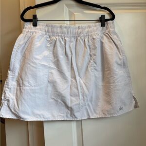 Alo White Athletic Skort with Elastic Waist
